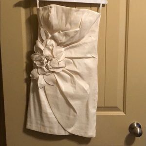 White strapless dress